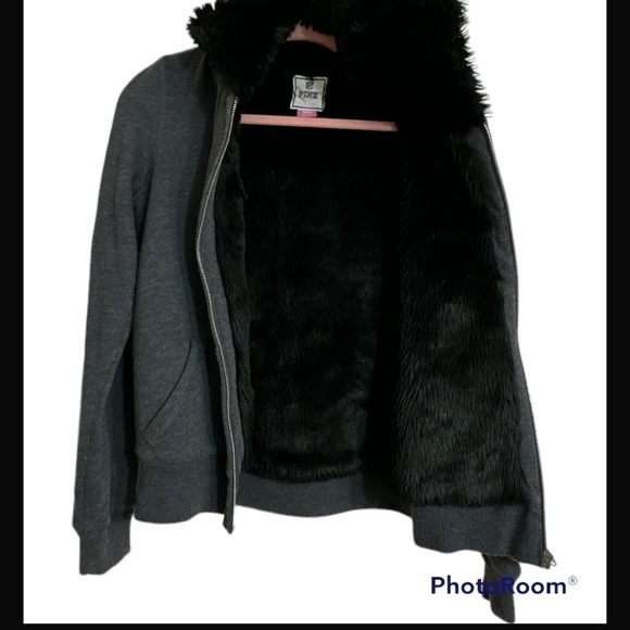 PINK NFL NYGiants Faux Fur Lined Zip Hoodie Sequinned Helmet Bling Warm Tailgate - Picture 2 of 10